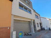 Pronájem garážového stání, Brno, Burianovo náměstí, 15 m2