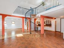 Prodej atypického bytu, Teplice, Krupská, 180 m2