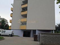 Pronájem garážového stání, Olomouc, gen. Píky, 12 m2