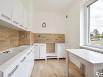 Prodej bytu 3+1, Dolany, 70 m2