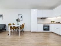 Prodej bytu 3+kk, Praha - Troja, Lublinská, 69 m2