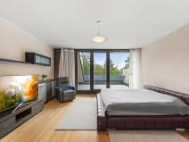 Pronájem bytu 1+kk, Praha - Žižkov, Ke kapslovně, 51 m2