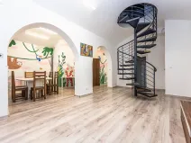 Pronájem obchodního prostoru, Praha - Žižkov, Husitská, 135 m2