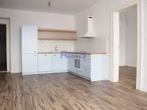 Pronájem bytu 2+kk, Pardubice, Staňkova, 58 m2