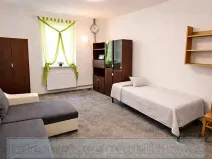 Pronájem bytu 1+1, Praha - Holyně, 40 m2