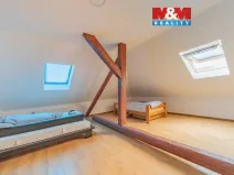 Pronájem atypického bytu, Sokolov, Staré náměstí, 200 m2