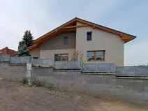 Pronájem bytu 3+1, Kostomlaty pod Milešovkou, Husova, 130 m2