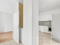 Pronájem bytu 3+1, Praha - Holešovice, Kamenická, 80 m2