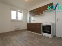 Pronájem bytu 2+1, Karlovy Vary, Závodu míru, 74 m2