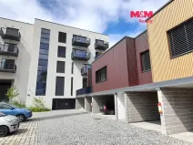 Pronájem atypického bytu, Hradec Králové - Kukleny, Pražská třída, 30 m2