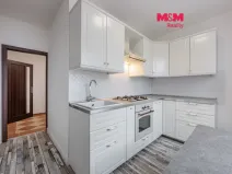 Pronájem bytu 2+1, Karlovy Vary, Charkovská, 57 m2