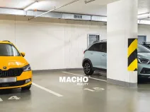 Pronájem garážového stání, Praha, Krnkova, 18 m2
