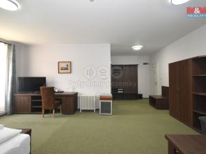 Prodej ubytování, Krnov - Pod Bezručovým vrchem, Zacpalova, 1048 m2