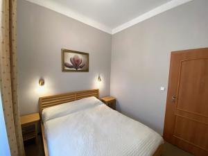 Prodej bytu 2+kk, Karlovy Vary, Zámecký vrch, 59 m2