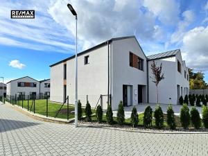 Prodej rodinného domu, Milovice, Družstevní, 138 m2