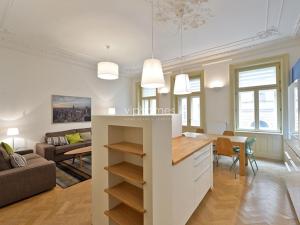Pronájem bytu 3+kk, Praha - Nové Město, Soukenická, 108 m2