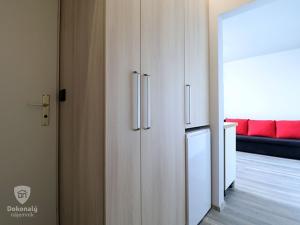 Pronájem bytu 1+kk, Praha - Střížkov, Děčínská, 22 m2