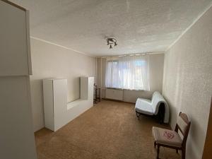 Prodej bytu 2+1, Karlovy Vary, Gagarinova, 61 m2