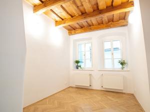 Prodej bytu 2+1, Praha - Hradčany, Úvoz, 126 m2