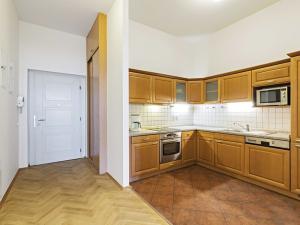 Pronájem bytu 3+1, Praha - Nové Město, Senovážné náměstí, 111 m2
