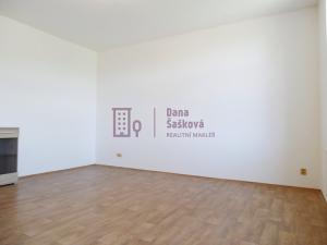 Pronájem bytu 2+kk, Jindřichův Hradec, Deštenská, 61 m2