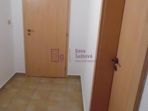 Pronájem bytu 2+kk, Jindřichův Hradec, Deštenská, 61 m2