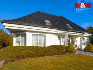 Prodej rodinného domu, Třebestovice, V zákruží, 280 m2