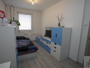 Prodej bytu 2+1, Osek, Hrdlovská, 62 m2