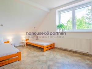 Prodej apartmánu, Nová Paka, 545 m2