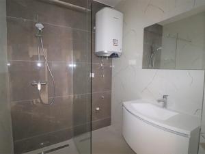 Prodej bytu 3+kk, Srima, Chorvatsko, 90 m2