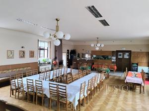 Pronájem restaurace, Písek, Hradiště, 415 m2