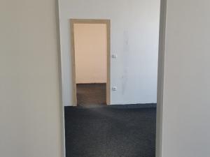 Pronájem obchodního prostoru, Hradec Králové, Vážní, 17 m2