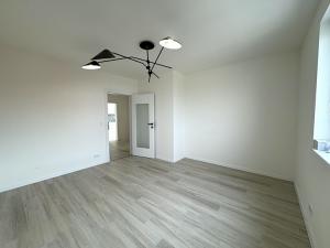 Prodej vícegeneračního domu, Přezletice, Školní, 150 m2