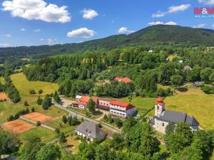 Prodej obchodního prostoru, Malá Morava - Vojtíškov, 2400 m2