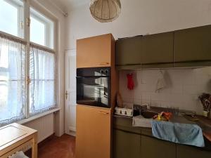 Prodej bytu 3+1, Praha - Bubeneč, Šmeralova, 72 m2