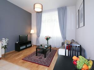 Pronájem bytu 2+kk, Praha - Vinohrady, Na Kozačce, 40 m2