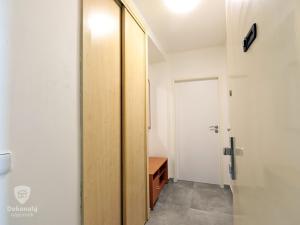 Pronájem bytu 2+kk, Praha - Letňany, Krnovská, 48 m2