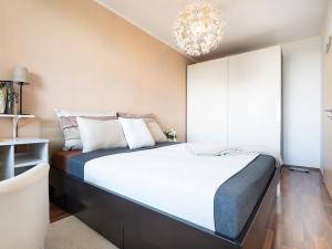 Prodej bytu 2+kk, Praha - Prosek, Kytlická, 54 m2