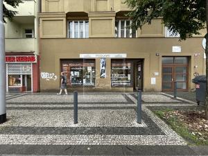 Pronájem obchodního prostoru, Praha - Holešovice, Ortenovo náměstí, 264 m2