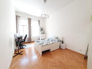 Pronájem bytu 3+1, Praha - Staré Město, Bílkova, 118 m2