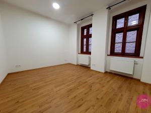 Pronájem bytu 1+kk, Olomouc, Uhelná, 33 m2