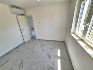 Prodej bytu 3+kk, Njivice, Chorvatsko, 54 m2