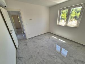 Prodej bytu 3+kk, Njivice, Chorvatsko, 54 m2