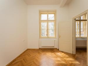 Pronájem bytu 2+kk, Praha - Staré Město, Kozí, 38 m2