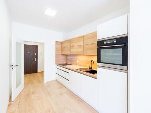 Pronájem bytu 2+kk, Praha - Košíře, Jinonická, 72 m2