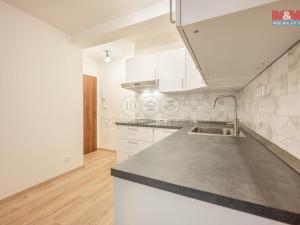 Prodej bytu 2+kk, Líšnice, Spálený Mlýn, 39 m2