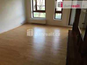 Pronájem bytu 2+kk, Praha - Podolí, Brabcova, 58 m2