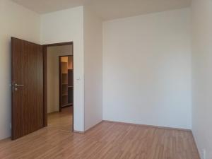 Pronájem bytu 2+kk, Praha - Strašnice, Černokostelecká, 56 m2