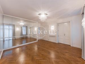 Prodej bytu 6+kk a větší, Praha - Staré Město, 279 m2