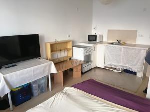 Prodej bytu 1+kk, Praha - Zličín, Míšovická, 34 m2